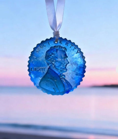 One-cent commemorative coin transparent sea glass pendant